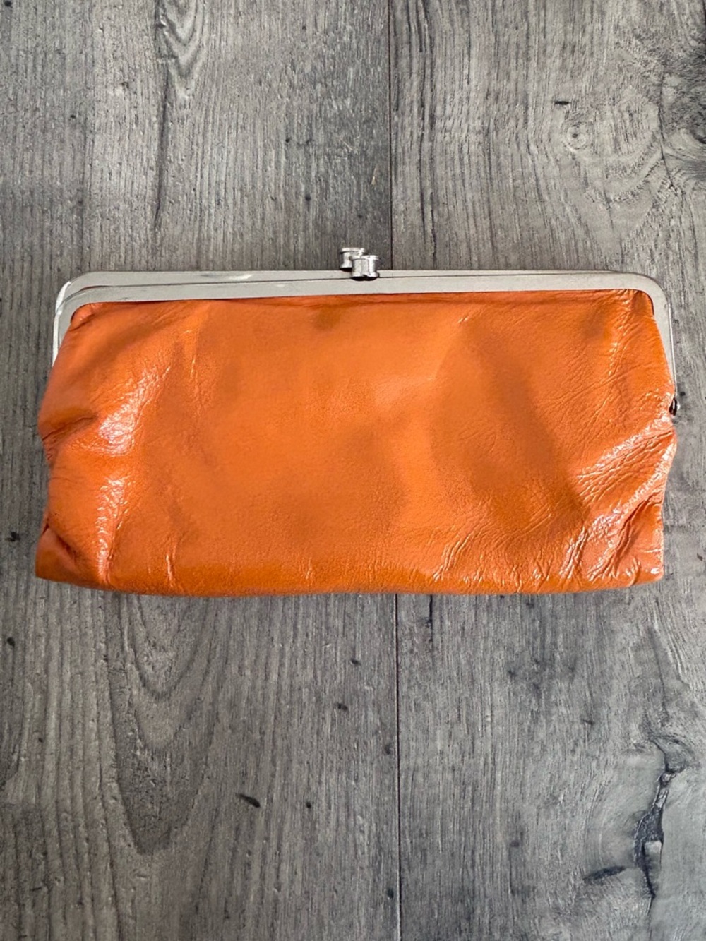 HOBO Lauren Orange Leather Clutch Wallet - Picture 4 of 9